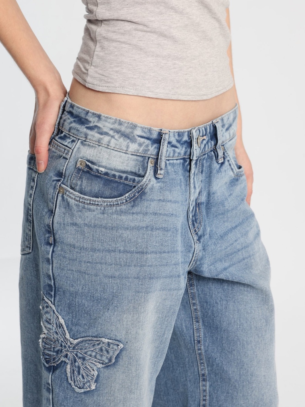 Aeropostale Light Blue Wide Leg Denim Jeans with Butterfly Appliqué - Picture 3 of 9